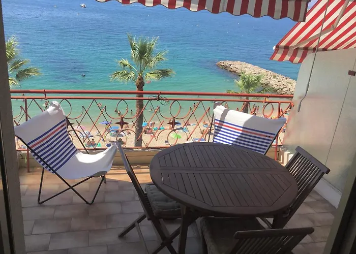 STUDIO 29 m avec TERRASSE et VUE sur la plage